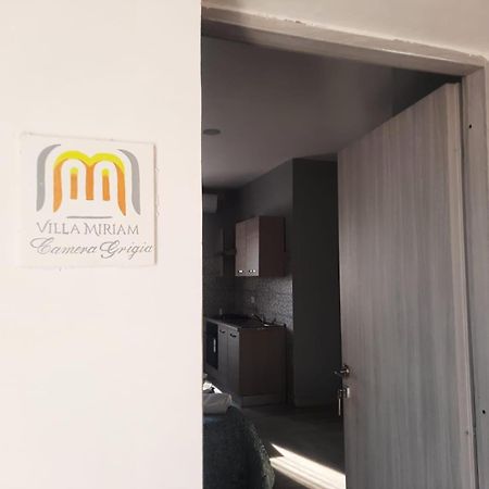 מונדרגונה Villa Miriam מראה חיצוני תמונה